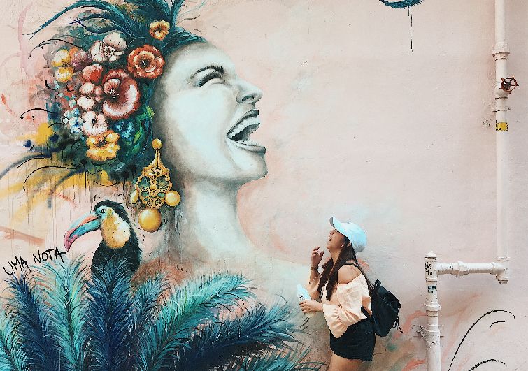 «Jajaja» no es la manera correcta de reírse según la&nbsp;RAE